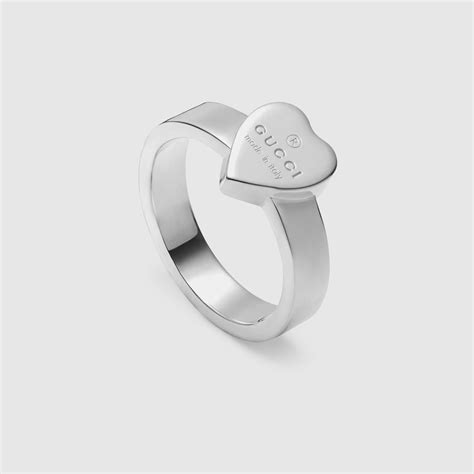 anillo gucci corazon|Anillo con marca y dije de corazón inPlata 925 .